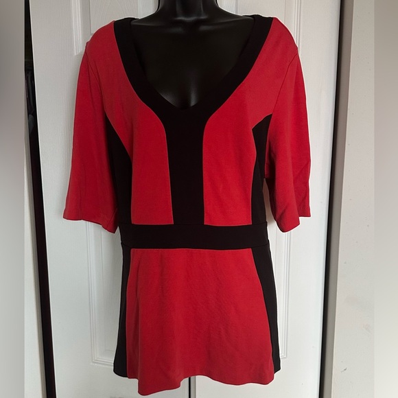 Eloquii - *Plus Size* Red and black colorblock blouse - Size 20 - Picture 1 of 3